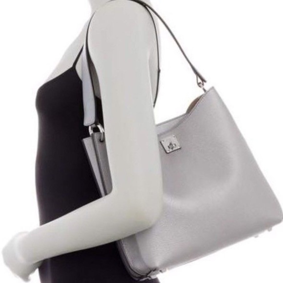 🆕 MCM Italy Leather Hobo Crossbody Bag - Picture 3 of 8